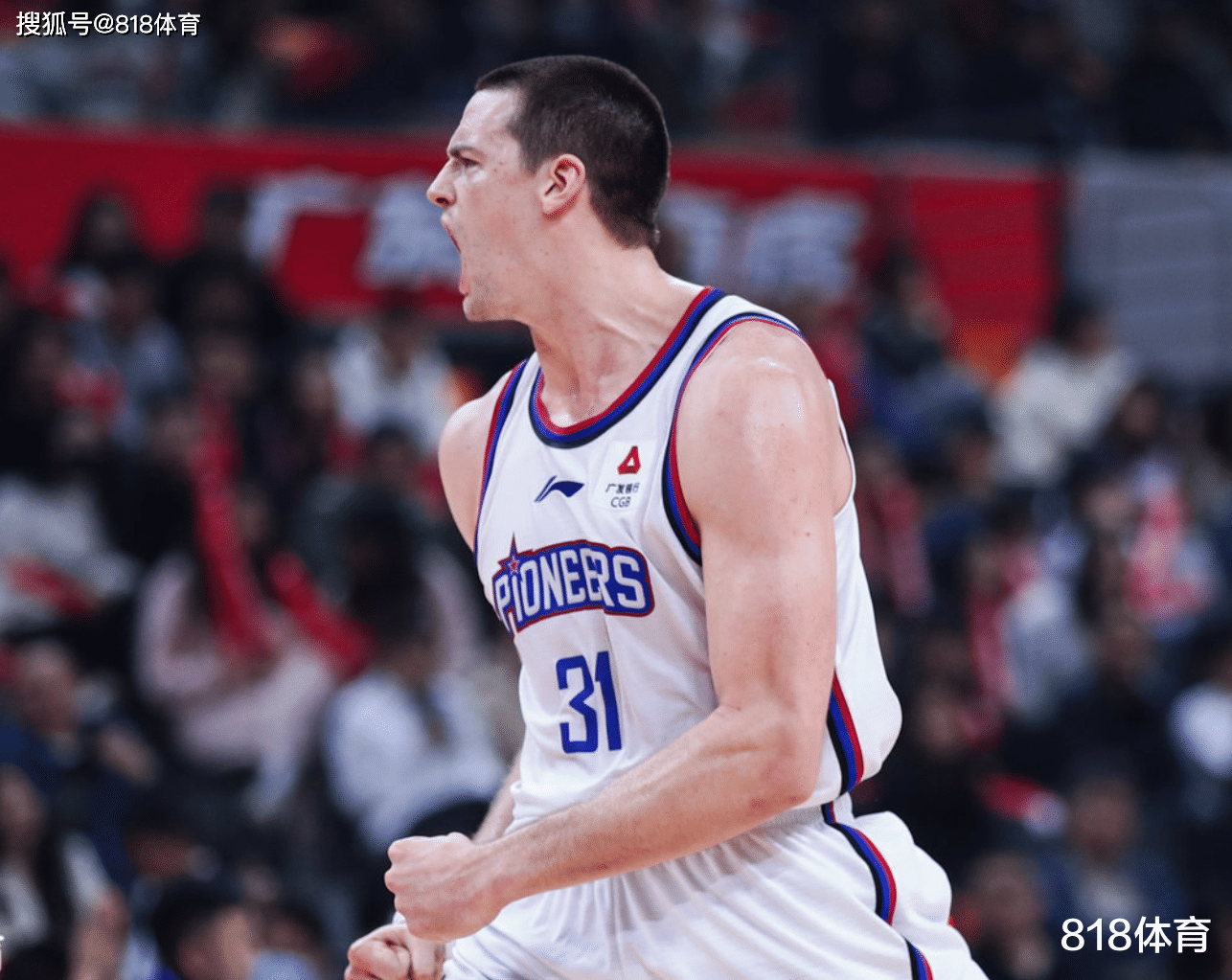 九游体育-那不勒斯训练开放日，冲刺阶段门线救险引欢呼，CBA季后赛在即，更衣室氛围转暖(巴萨vs那不勒斯全场回放)